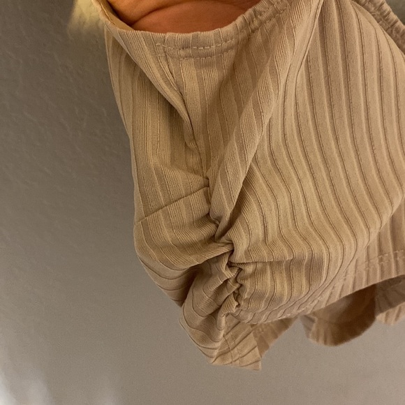 Like new sinched from sides and front super-cropped beige tank top. - Picture 6 of 7